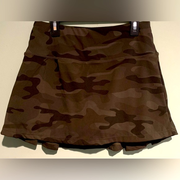 Soothfeel Camo Tennis Skirt - Picture 1 of 5